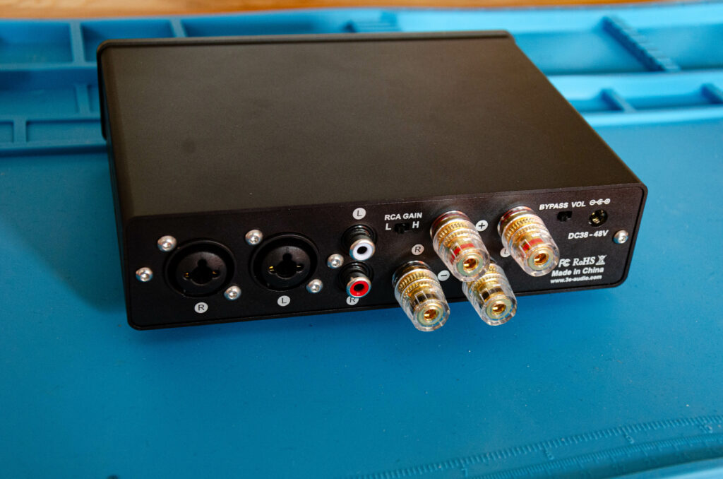e Audio A7 Amp mit Ansicht von hinten