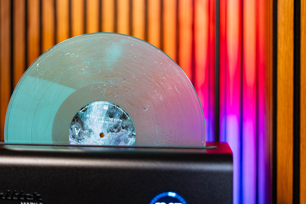 Degritter Mark II mit Borknagar Vinyl beim Reinigen