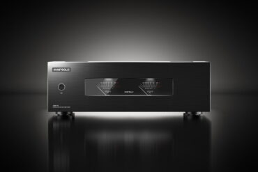 Eversolo AMP-8 - Frontansicht mit VU-Meter