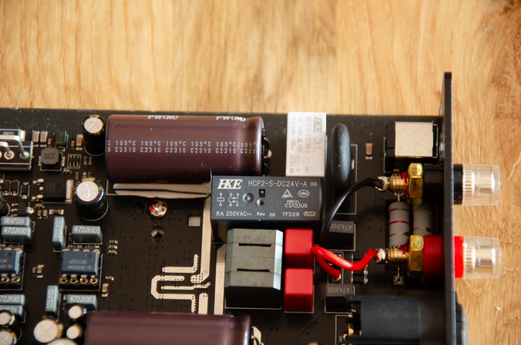 Fosi Audio V3 Mono zerlegt und InnenansichtFosi Audio V3 Mono zerlegt und Innenansicht