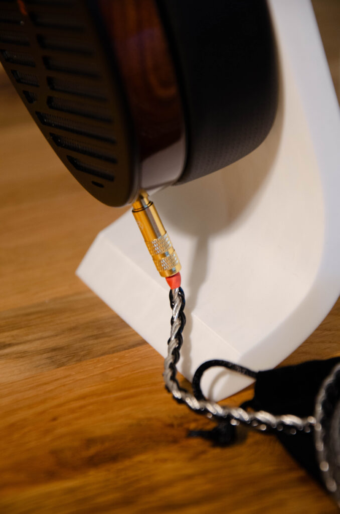 GU Craftsman Kopfhörerkabel - am Fosi Audio i5 Detailansicht auf 3,5mm Klinke
