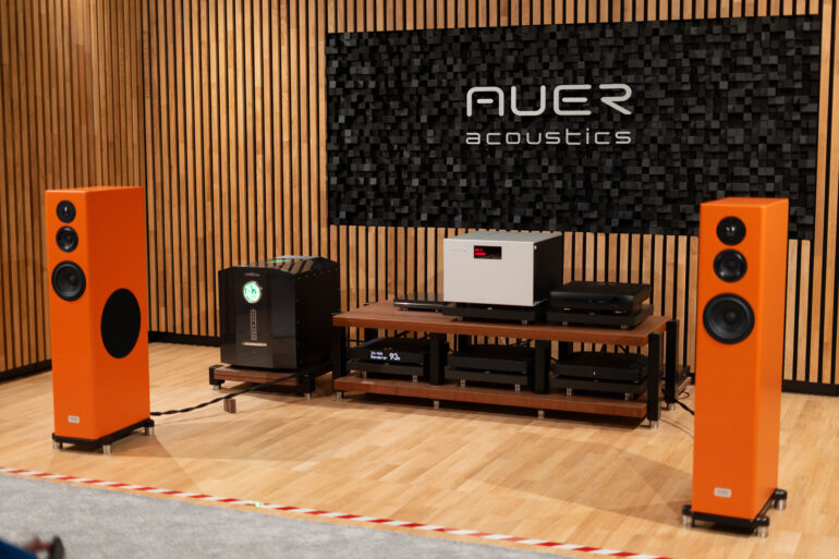 Norddeutsche HiFi-Tage 2026 Rückblick – Hörraum mit Auer Acoustics Versura V4