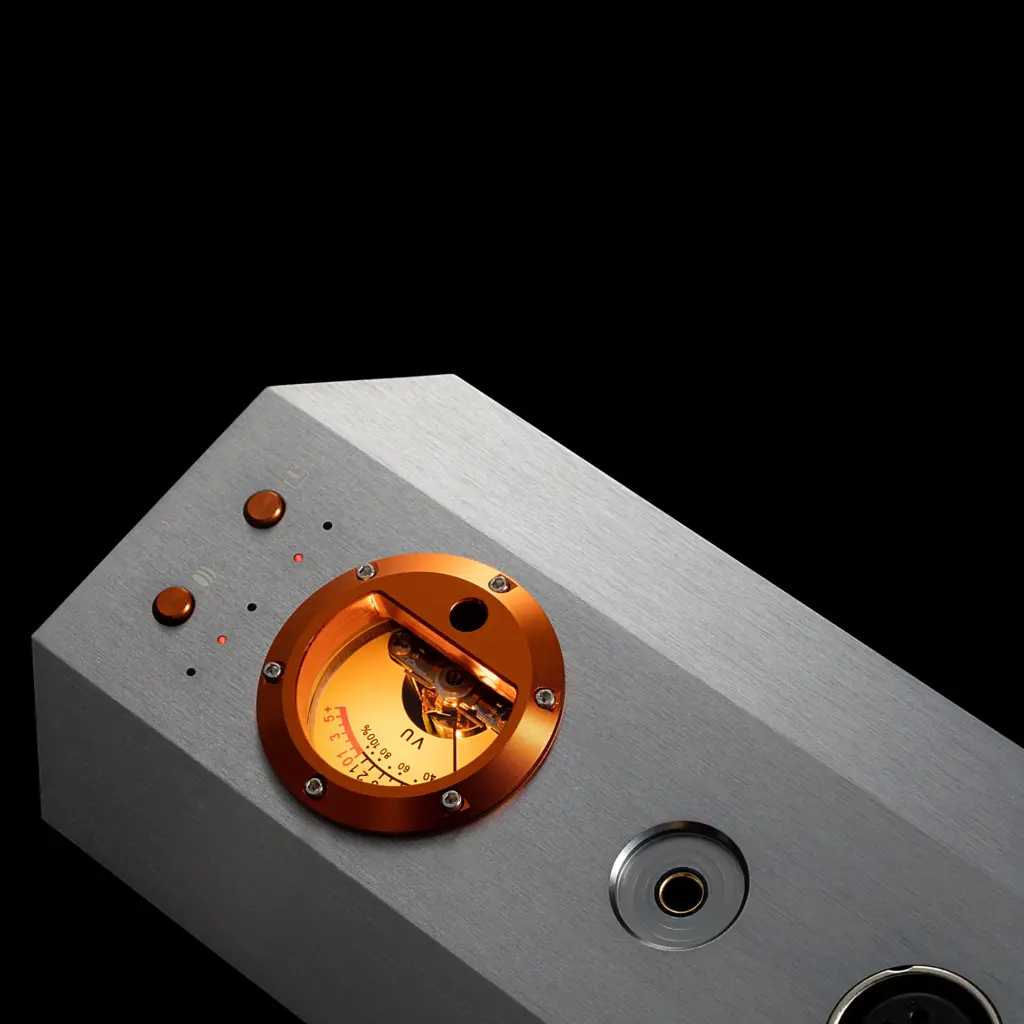 Burson Soloist Prime Voyager - Detailansicht auf das analoge VU-Meter