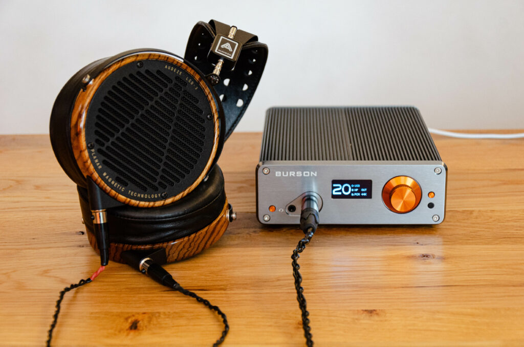 Audeze LCD‑3 Zebrano am Burson Audio Playmate 3 Deluxe
