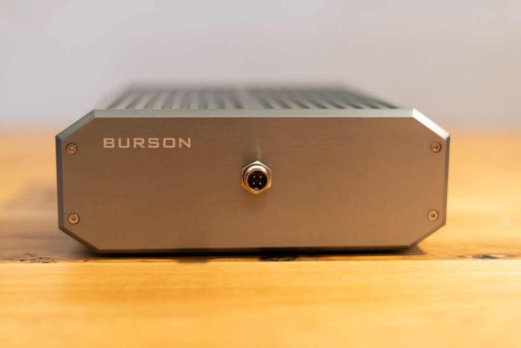 Burson Audio Timekeeper GT4 - Fusion Core Frontalansicht ohne Kabel