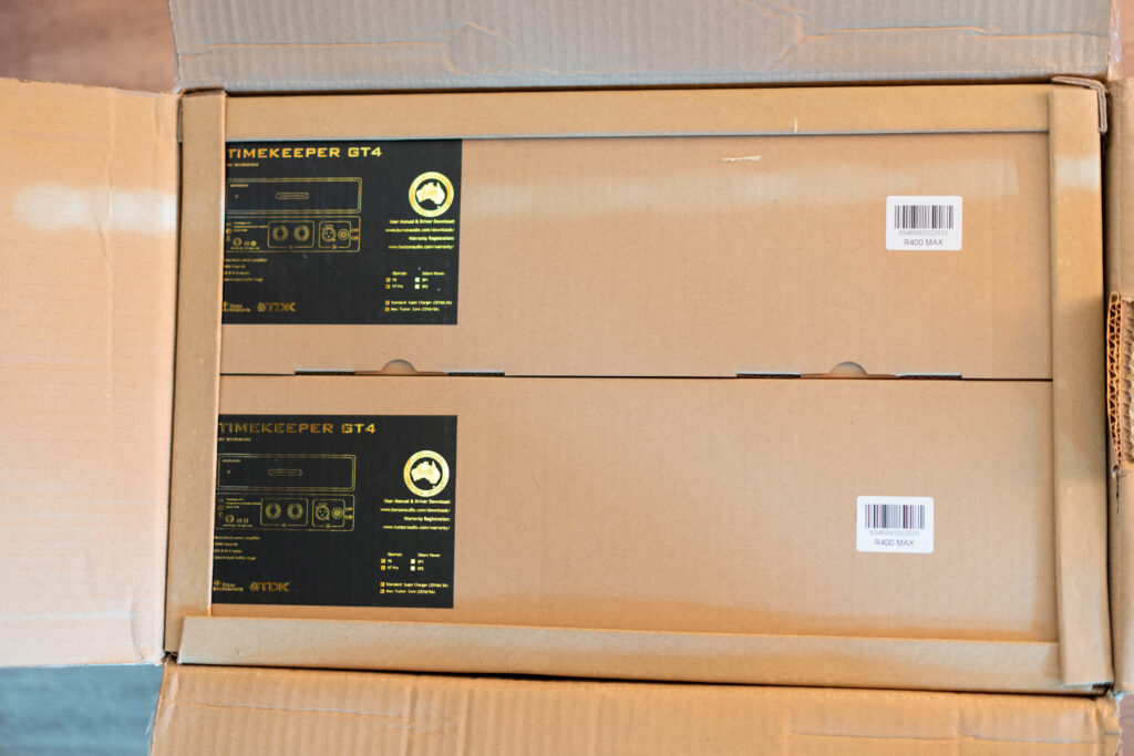 Burson Audio Timekeeper GT4 - zwei Stück in Umverpackung beim Unboxing
