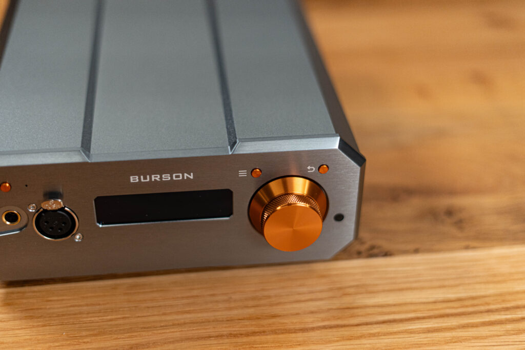 Burson Soloist Stellar Max - Ansicht auf Lautsträrkeregler