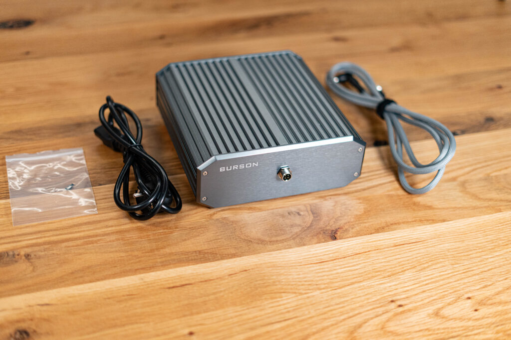 Burson Soloist Stellar Max - Fusion Core unboxed mit Netzkabel, Custom 24V Kabel und Ersatzsicherung